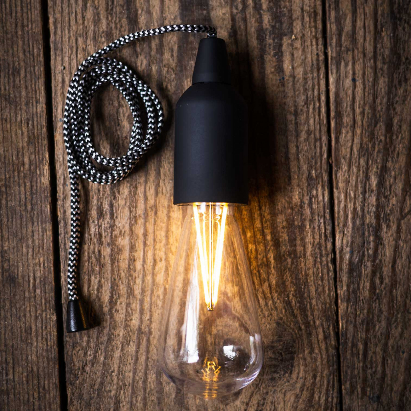 Wiederaufladbare Retro-LED-Lampe